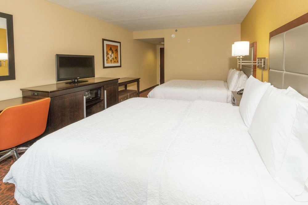 Room, 2 Queen Beds, Accessible, Non Smoking