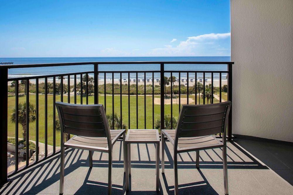 Large Oceanview suite -1 King Bed