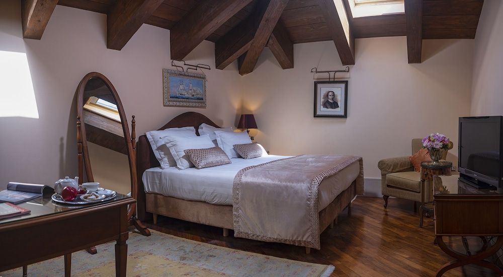 The Pucic Palace Classic Room 3