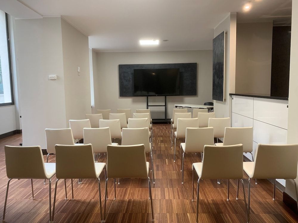 undefined Hotel Leonardo Da Vinci 7