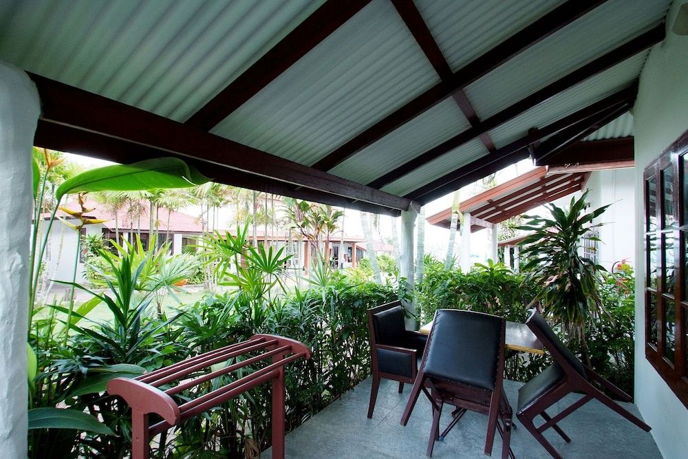 Chaweng Resort Superior Bungalow 11