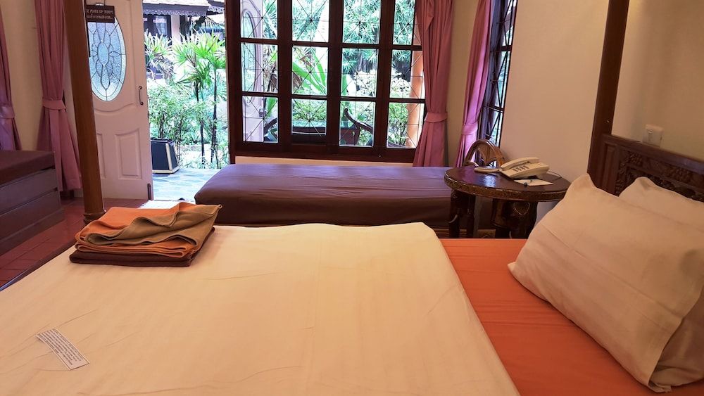 Chaweng Resort Superior Bungalow 4