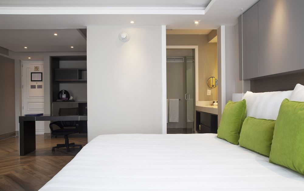 Isaaya Hotel Boutique by WTC Super Saver, 1 King Bed 6