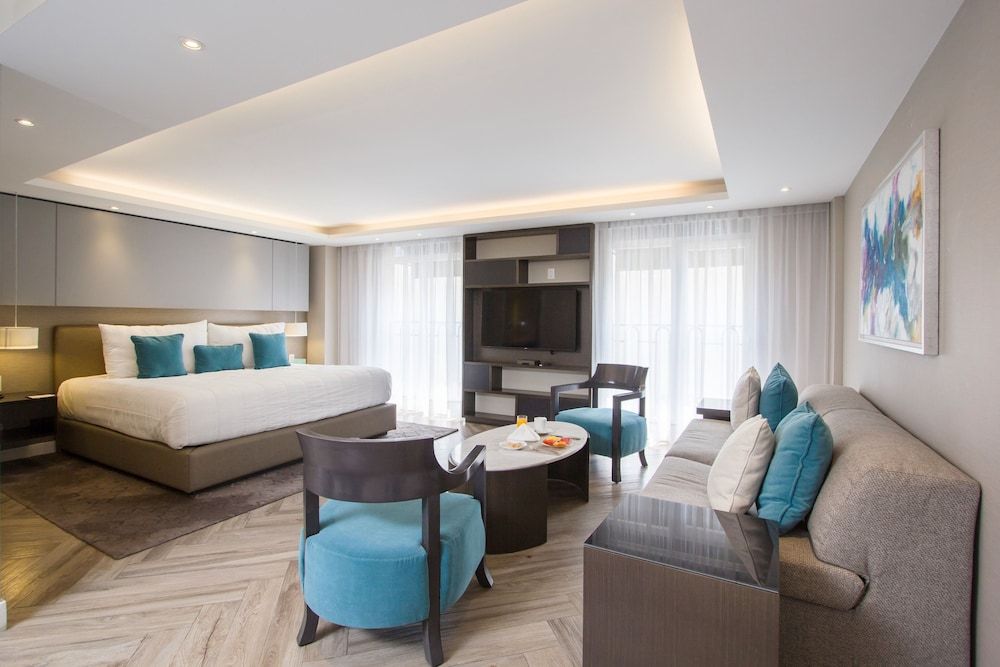 Isaaya Hotel Boutique by WTC Super Saver, 1 King Bed 7