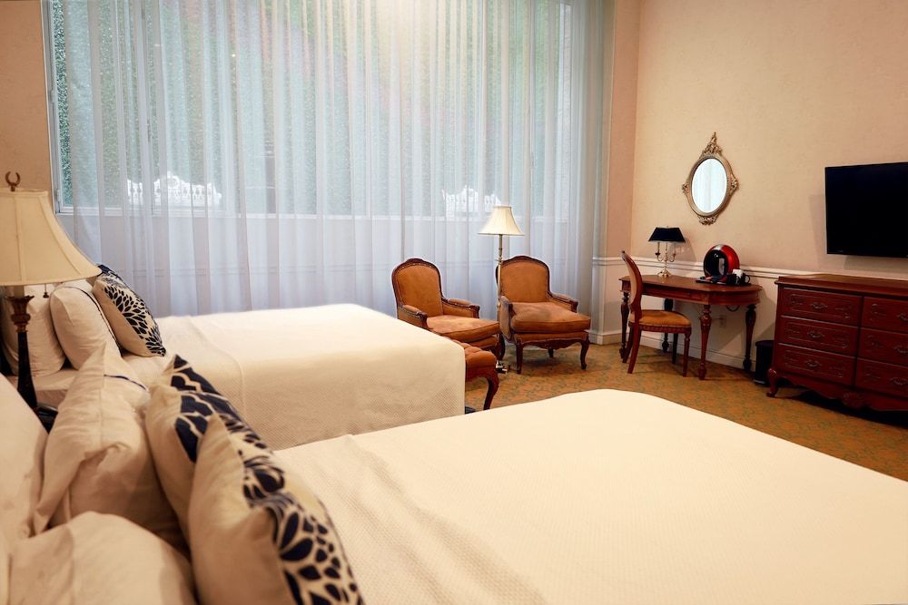 Gran Hotel Ciudad de Mexico Zocalo View Deluxe Double Room, 2 Double Beds 2