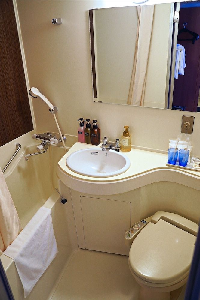 the b nagoya Double Room 7