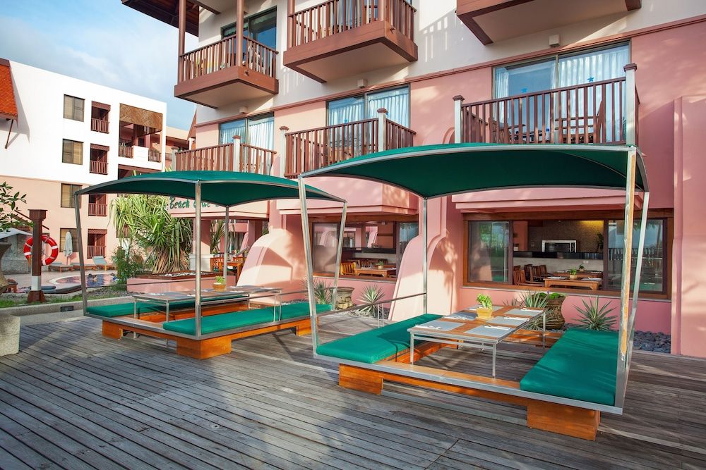 undefined Seaview Patong Hotel 2