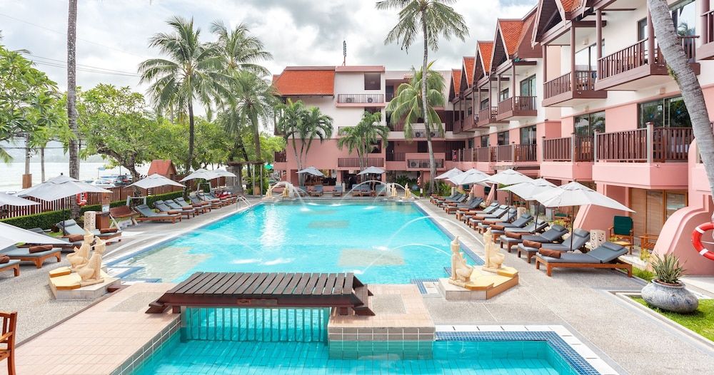 undefined Seaview Patong Hotel