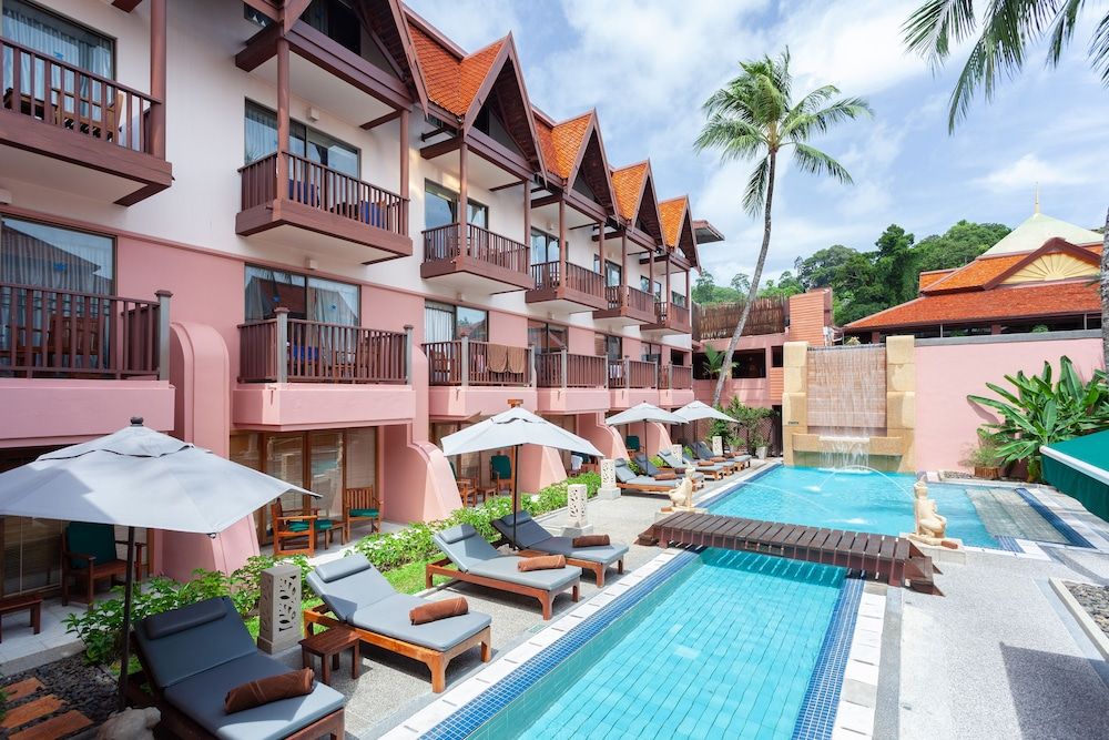 undefined Seaview Patong Hotel 3