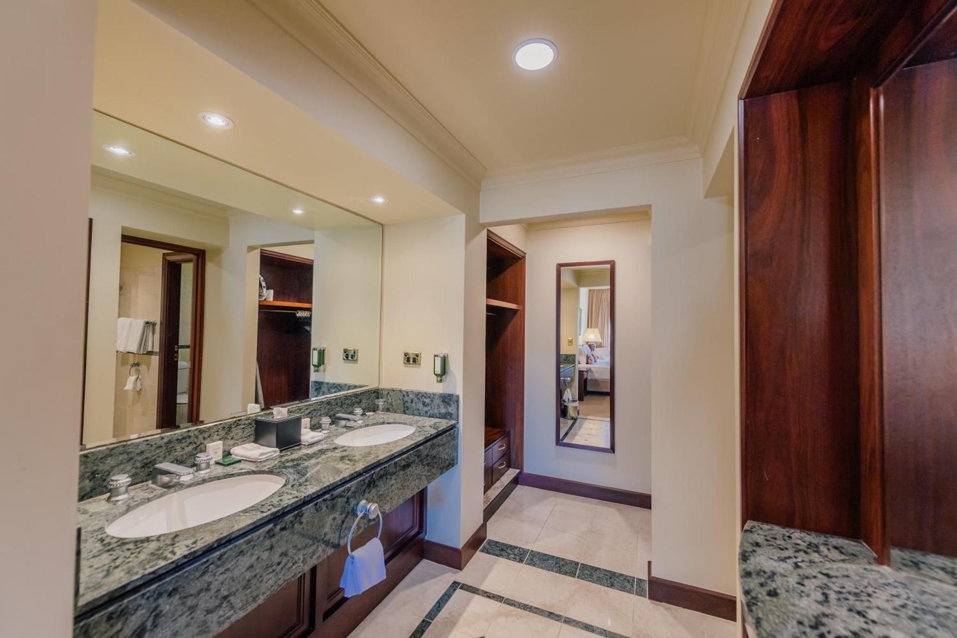 Suite King