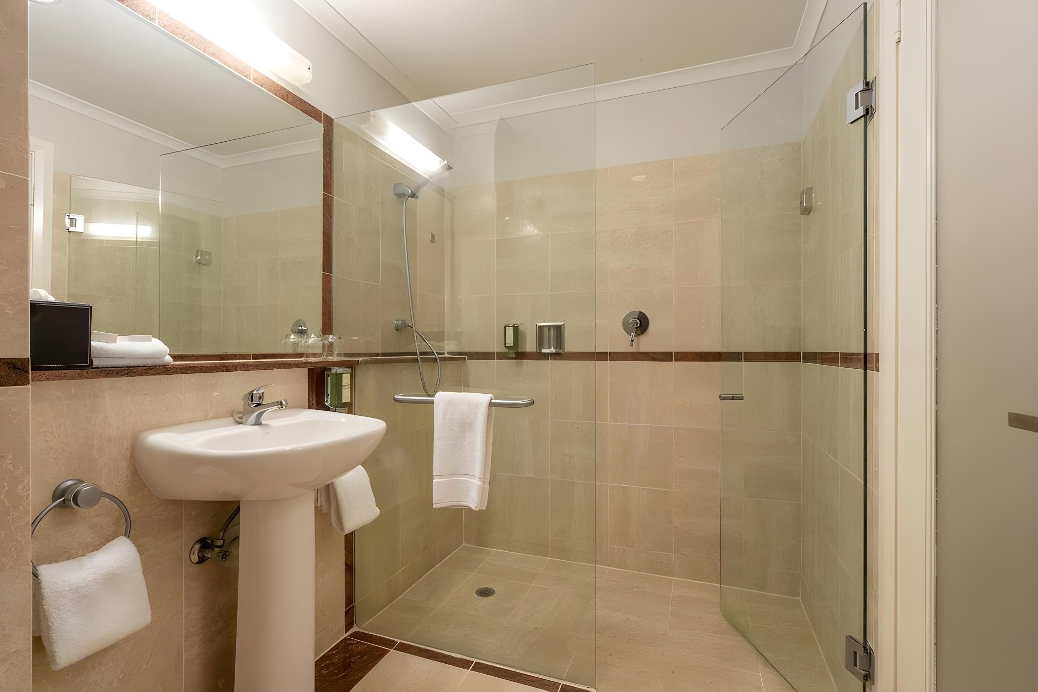 Garden View Queen Room