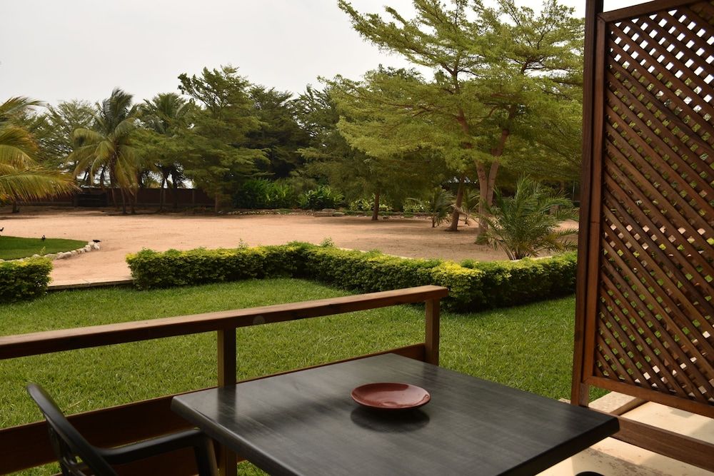 Hotel Club Du Lac Tanganyika Standard Room 4