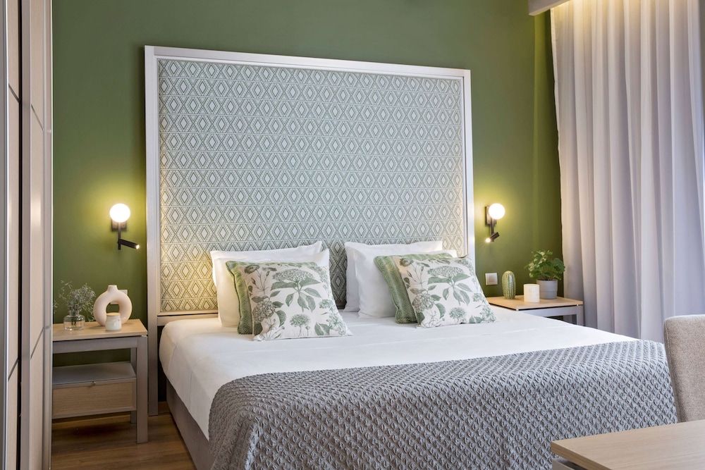 undefined Central Hotel, Trademark Collection by Wyndham 3