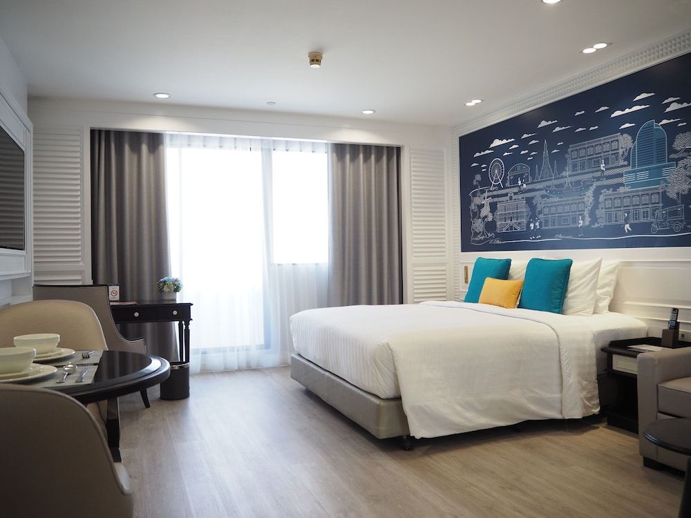 Centre Point Plus Hotel Silom Double or Twin Room 3