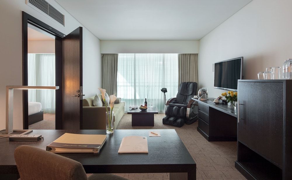 undefined Dubai International Hotel, Dubai Airport 8