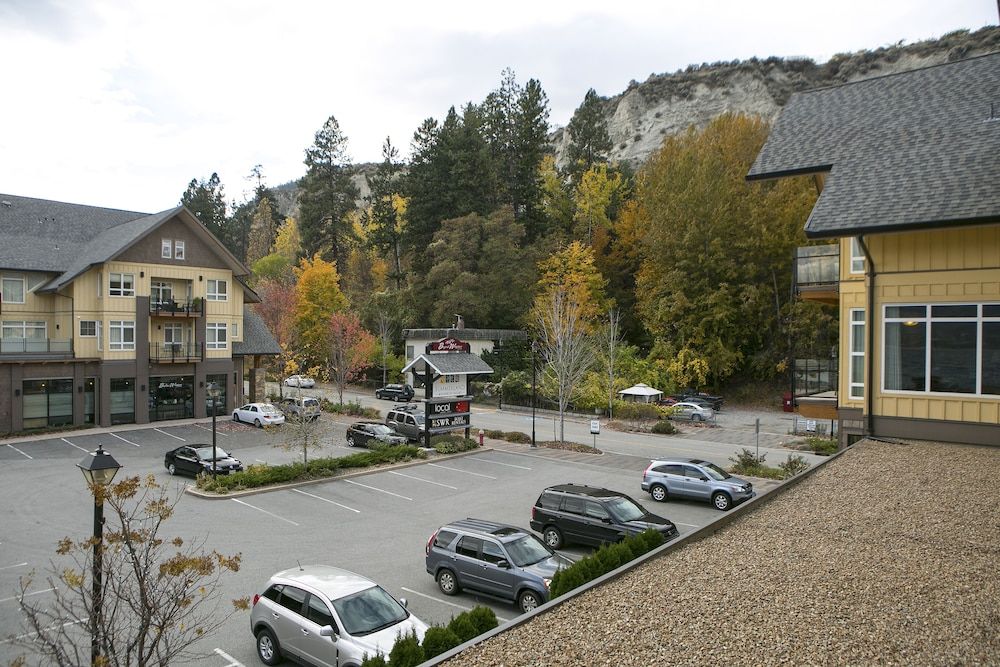 Summerland Waterfront Resort & Spa Studio 2