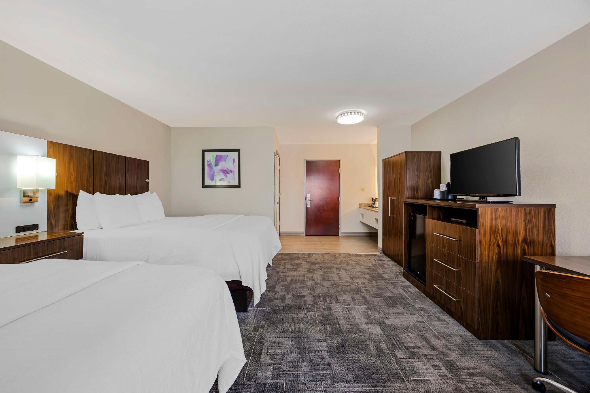 2 queen beds, nonsmoking