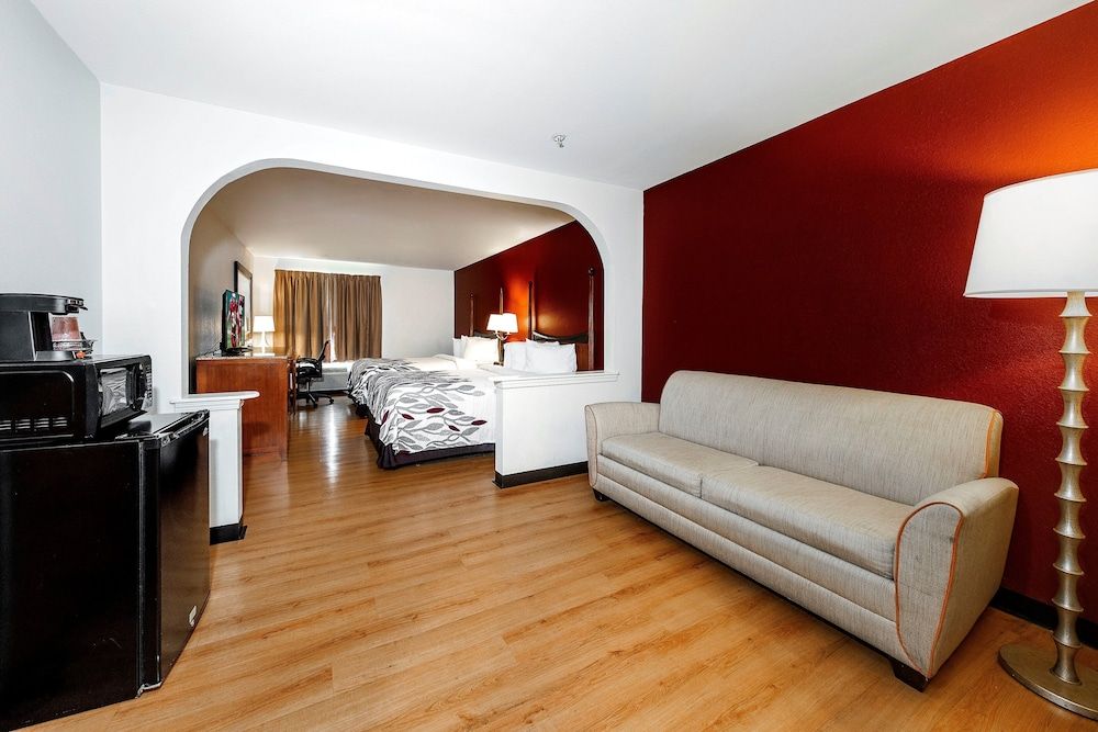 Suite, 1 King Bed, Non Smoking, Jetted Tub