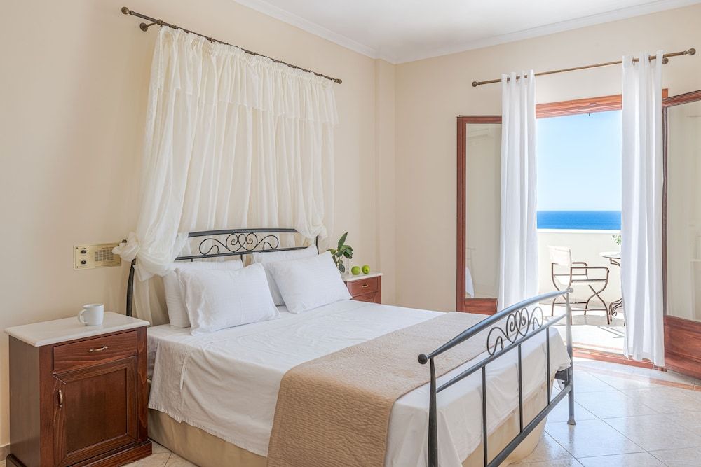 undefined Epavlis Hotel & Spa 2