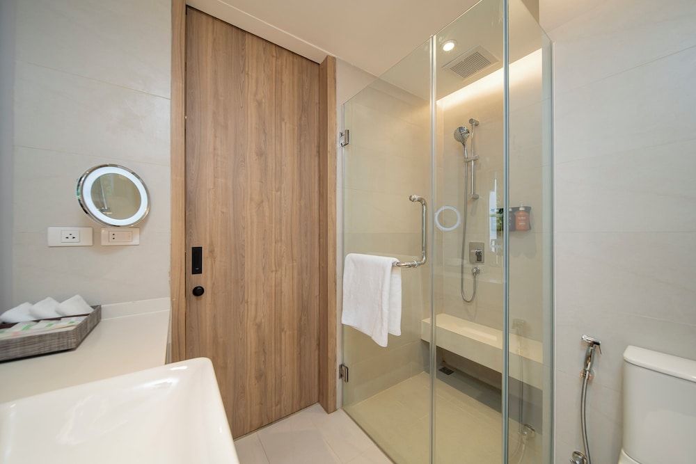 Holiday Inn Resort Krabi Ao Nang Beach by IHG Standard Room 6