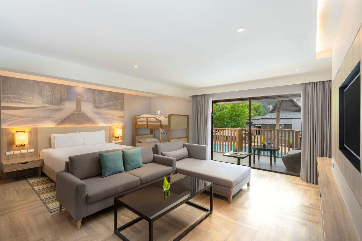 1 King 1 Bunk Bed Family Suite Pool View Balcony
