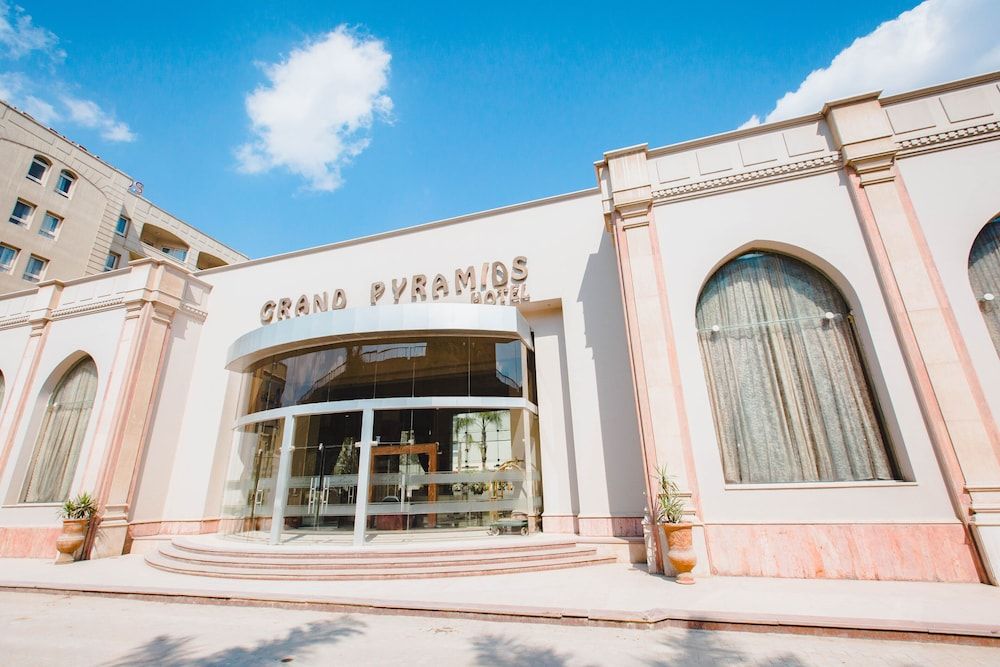 undefined Grand Pyramids Hotel 6