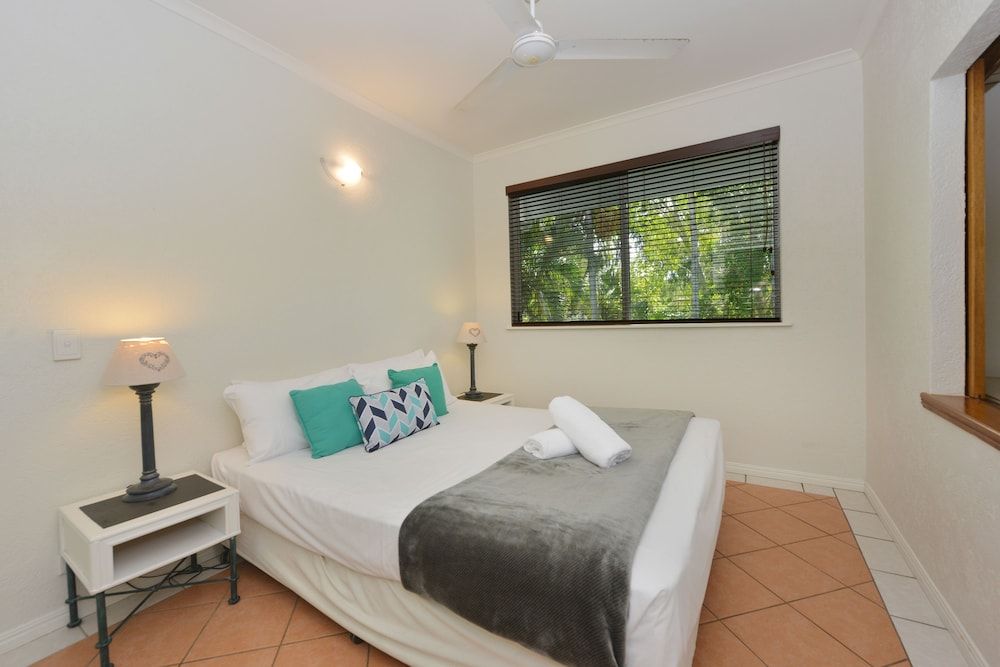 undefined Seascape Holidays - Coral Apartments 6