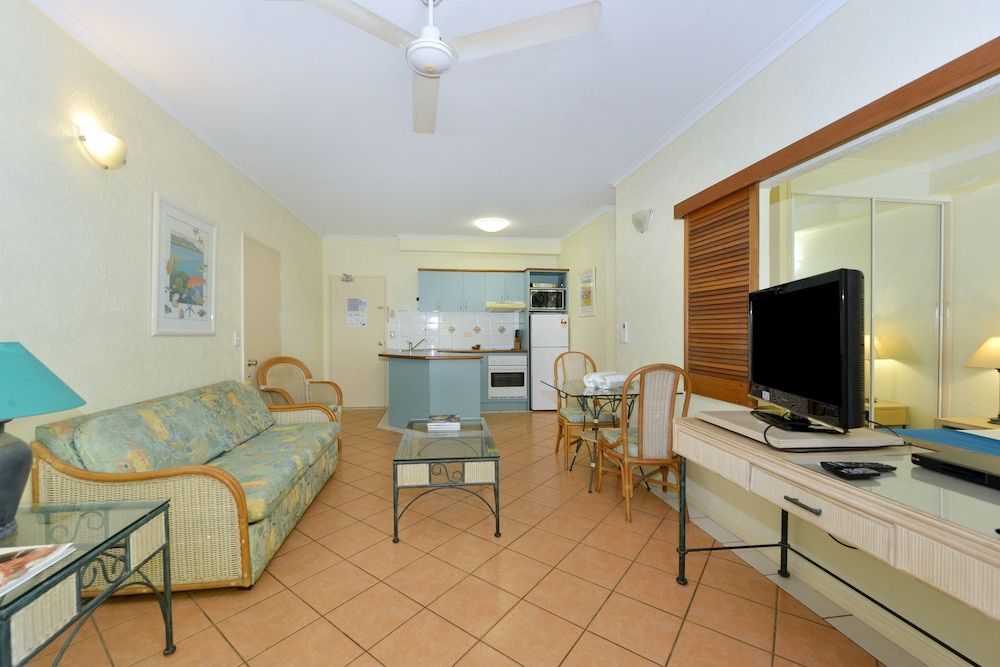 Seascape Holidays - Coral Apartments Apartment, 1 Bedroom 9