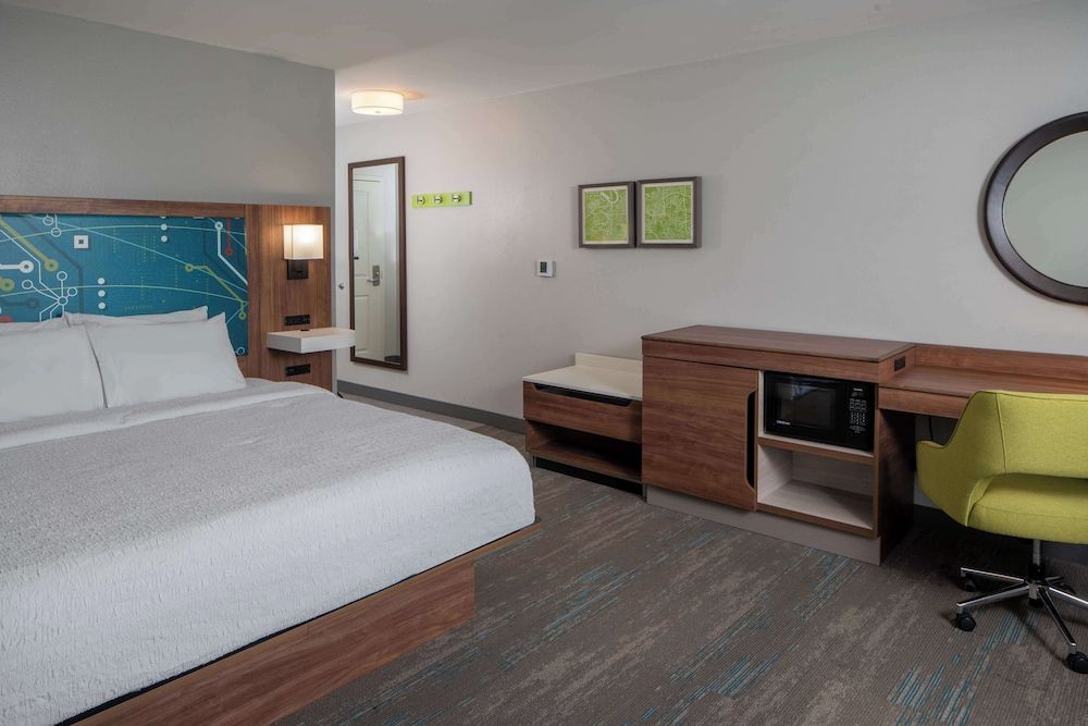 Two Queen Beds, Non-Smoking (Refrig & Micro)