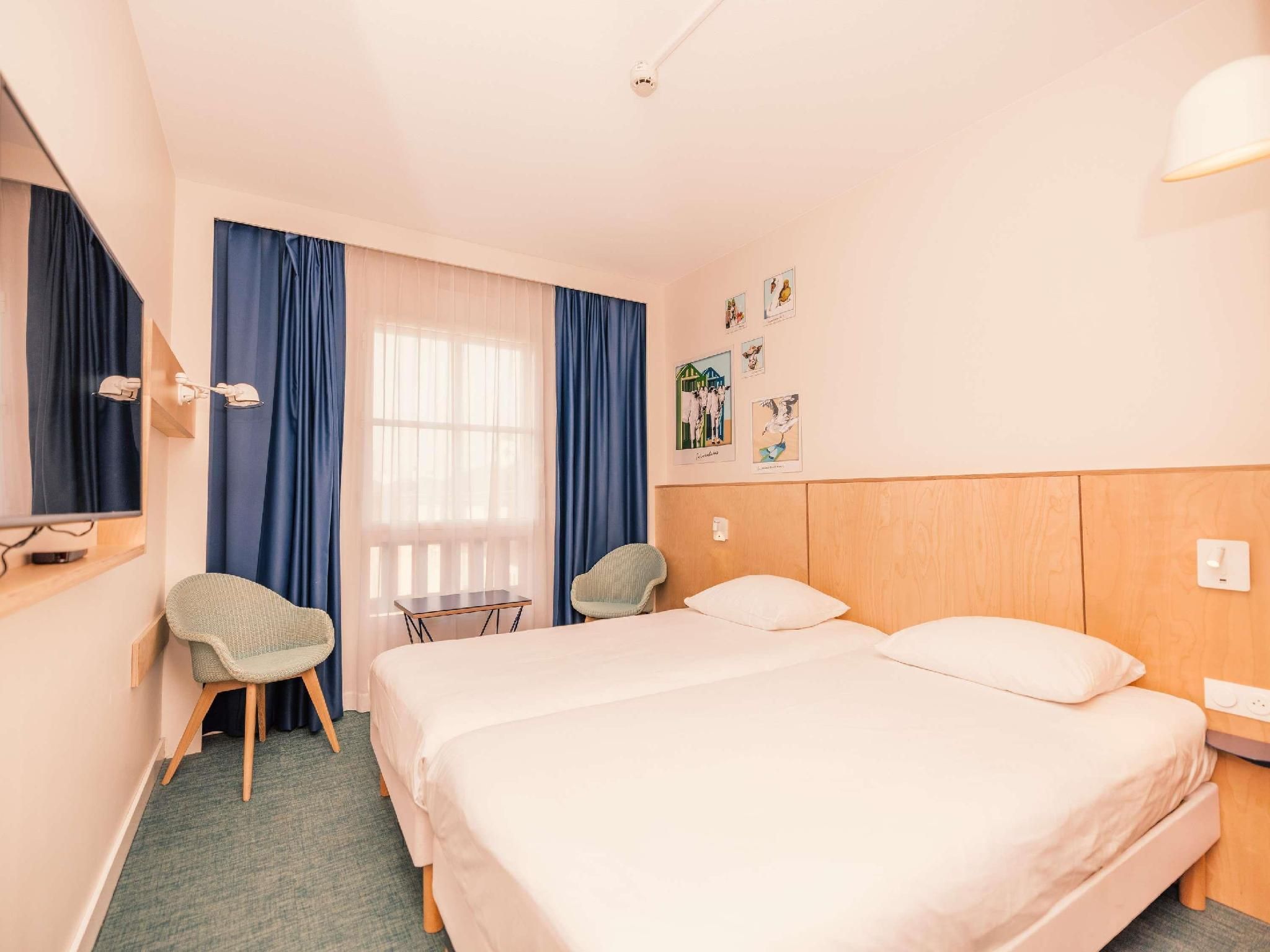 Standard Room with twin beds