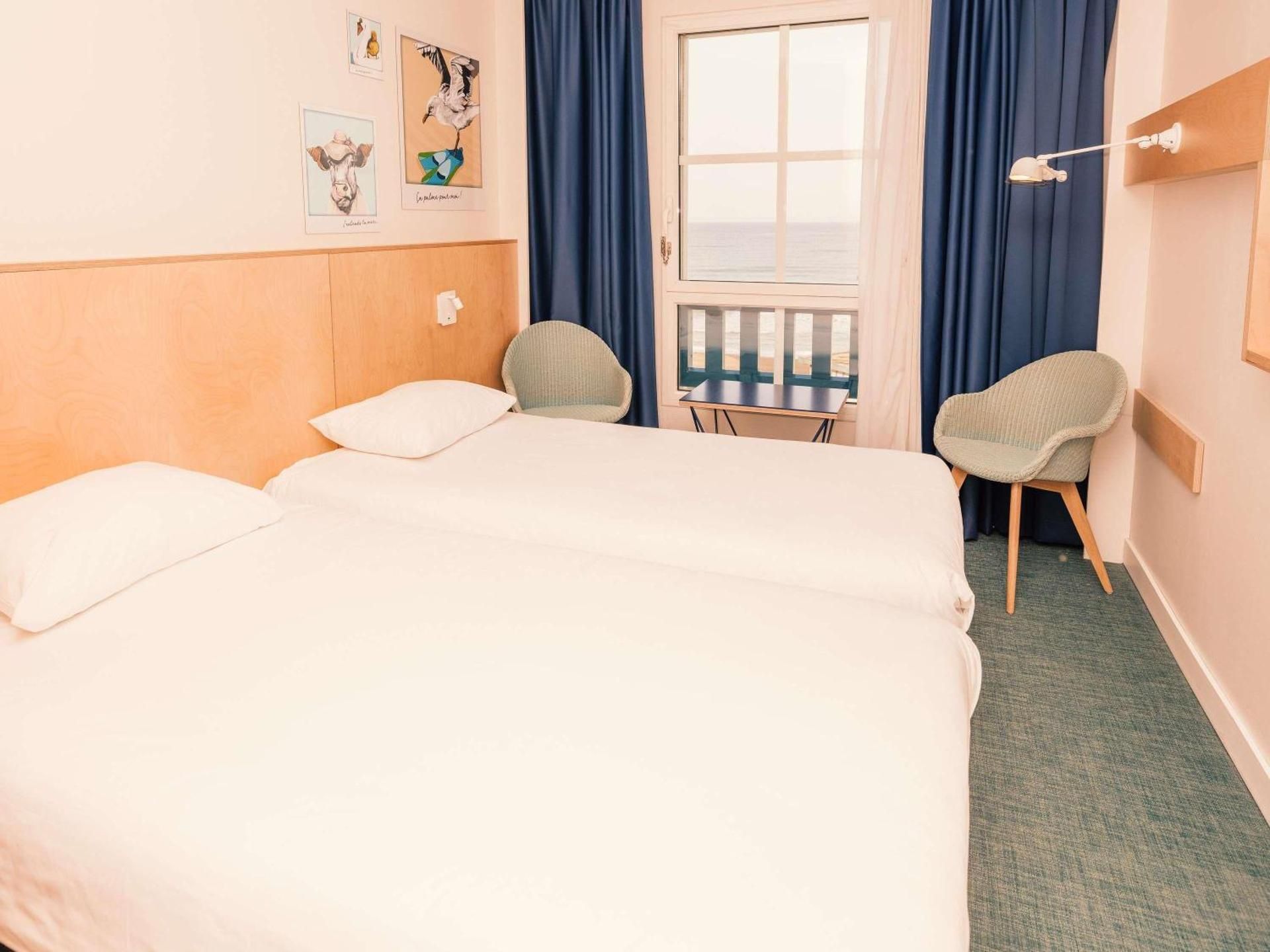 Standard Twin Room - Sea Side