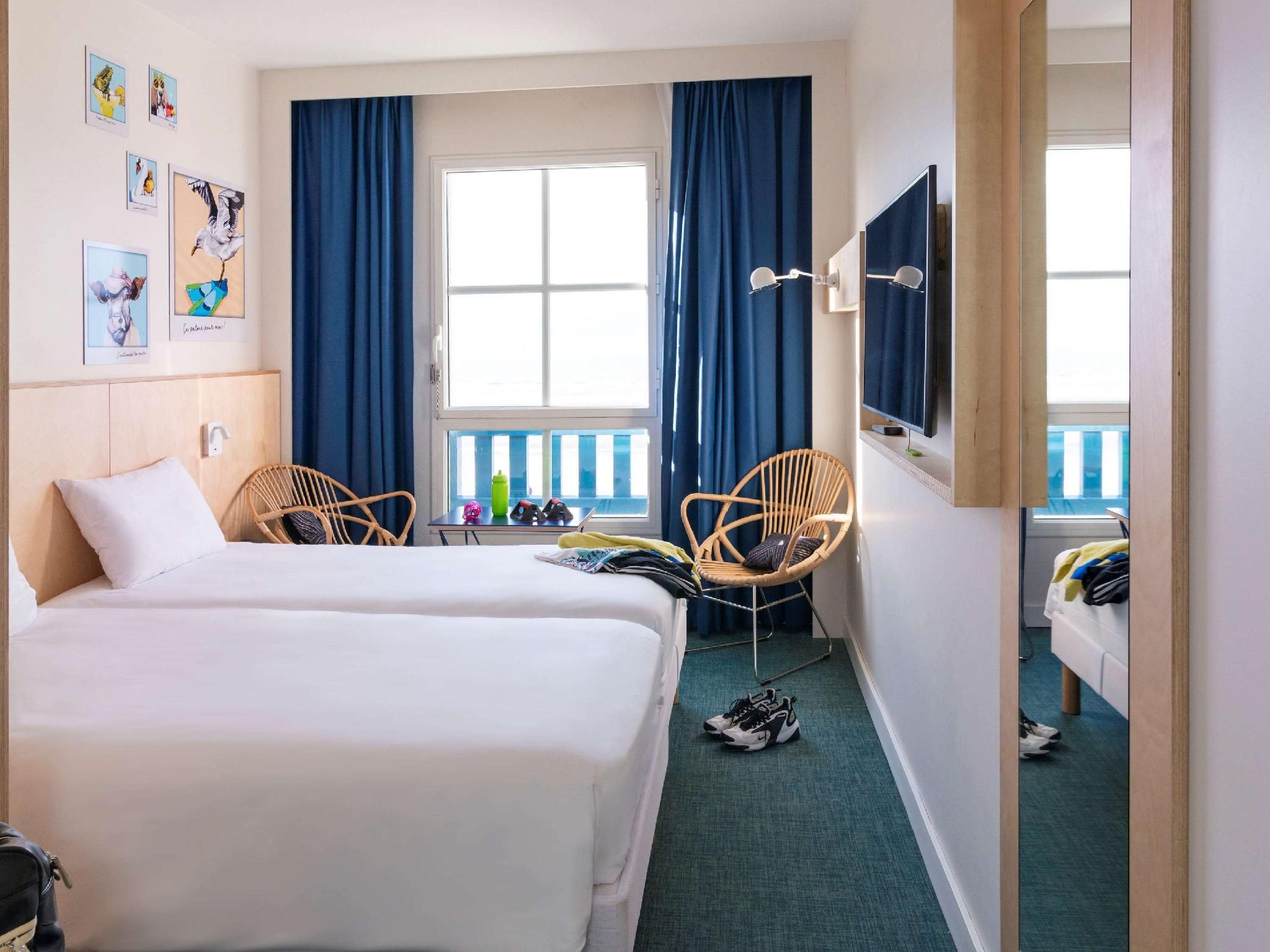 Standard Family Suite With 2 Connecting Rooms