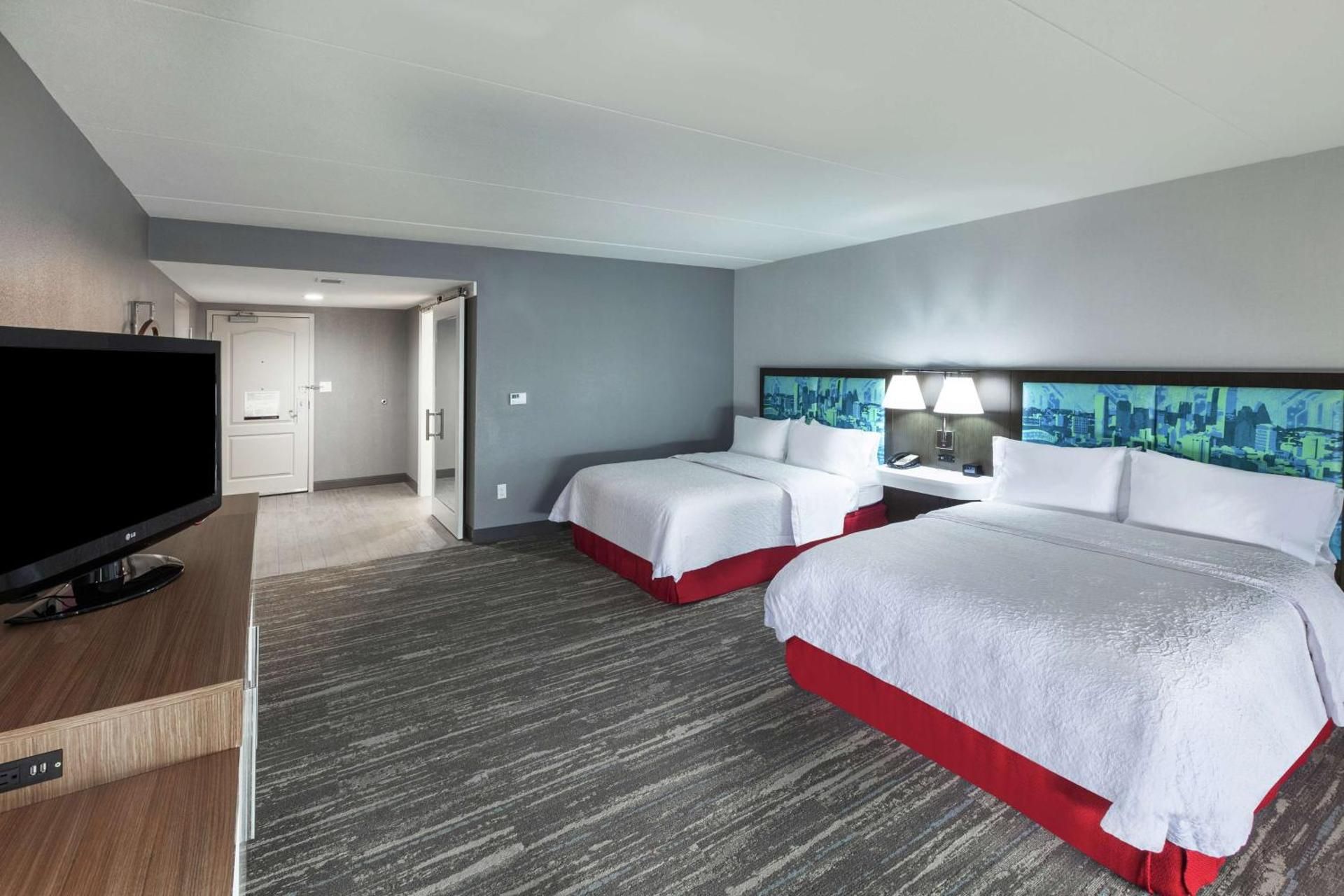 undefined Hampton Inn & Suites Houston-Bush Intercontinental Aprt 10