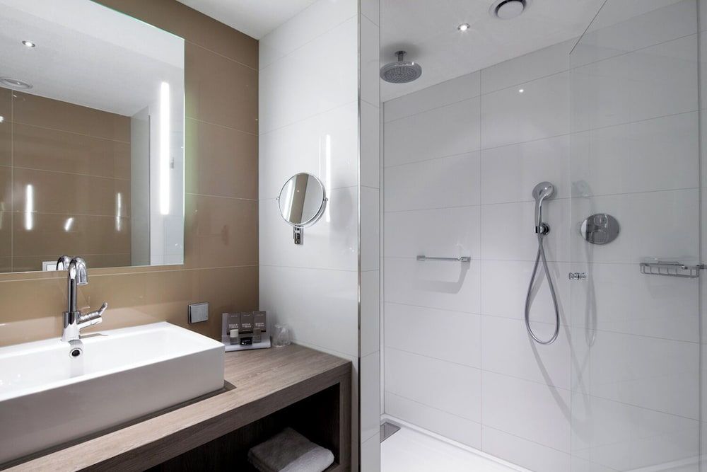 Van der Valk Hotel Haarlem Comfort Single Room 4