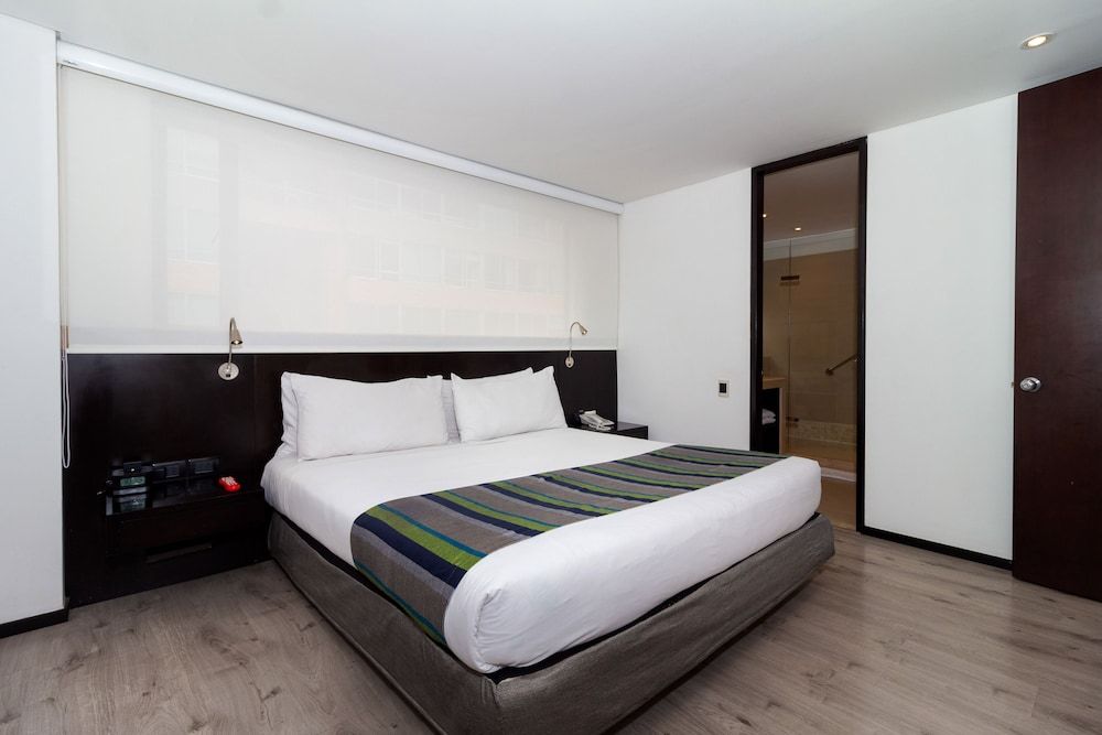 Hotel Madisson Inn Luxury By Geh Suites Standard Room, 1 King Bed