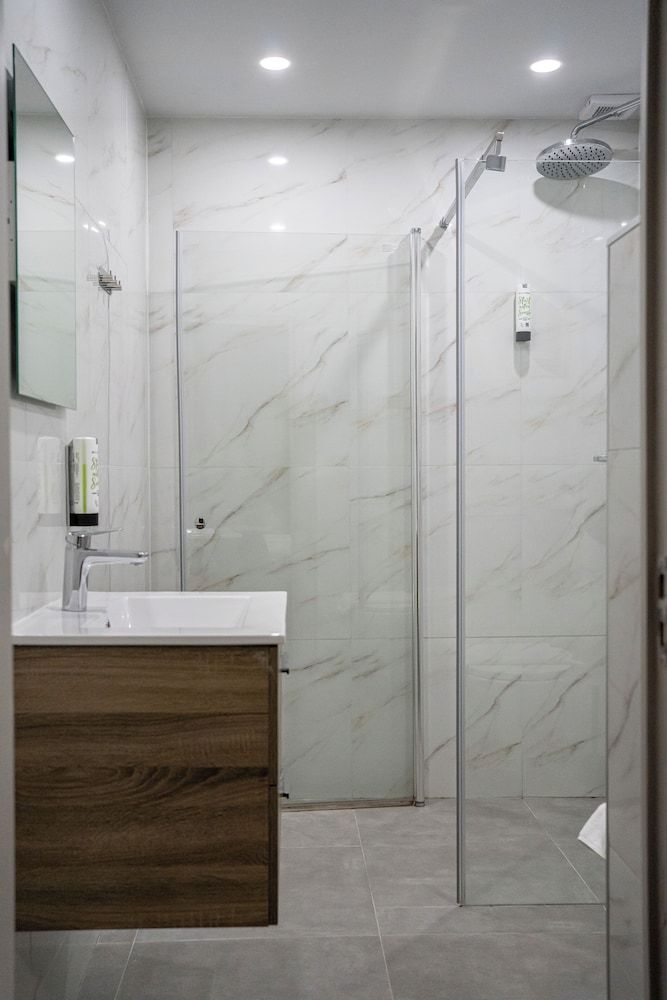 Hotel Wilhelmina Classic Double Room 6