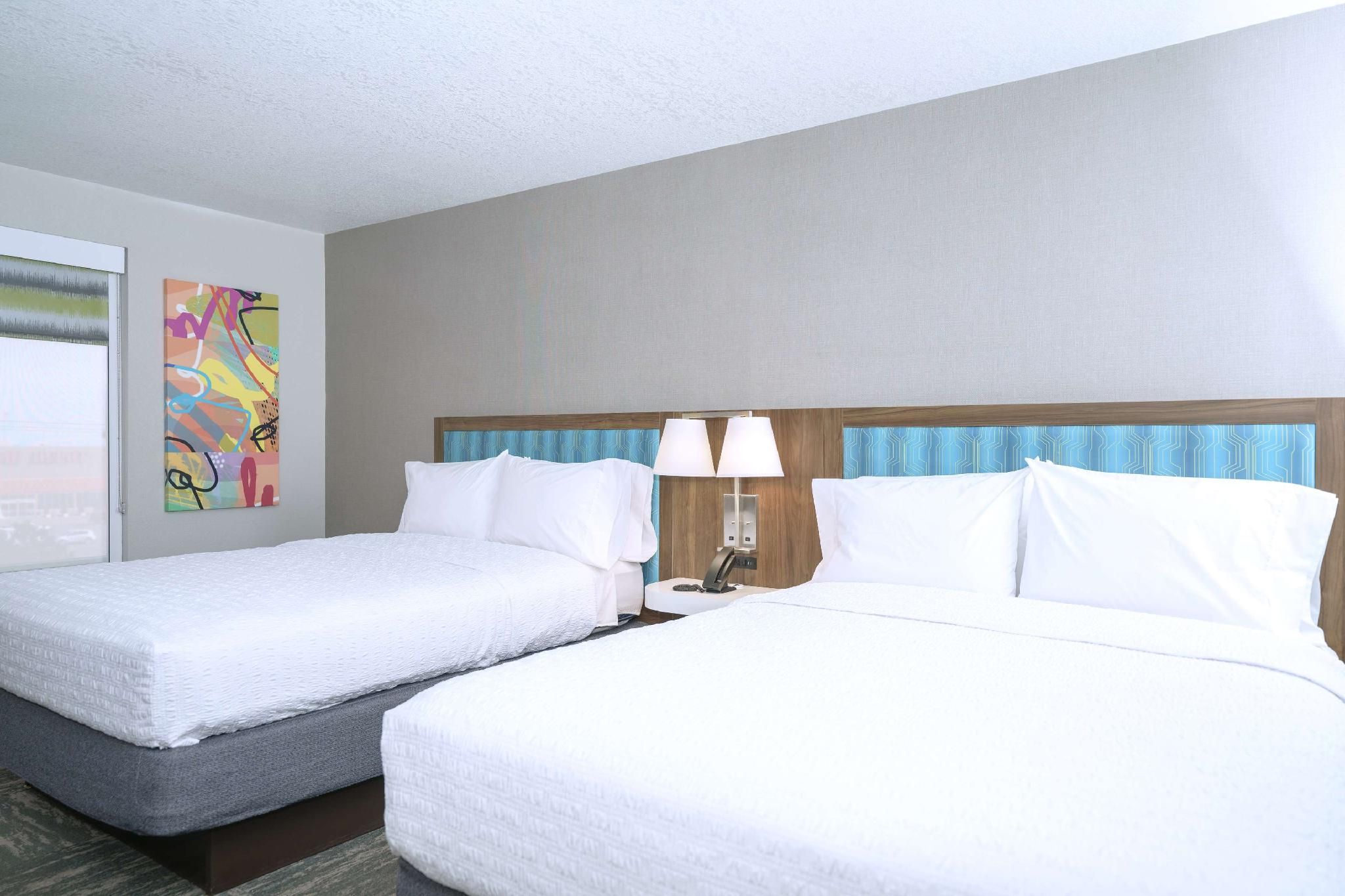 2 Queen Beds Nonsmoking