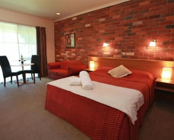 Deluxe Room with Spa Bath