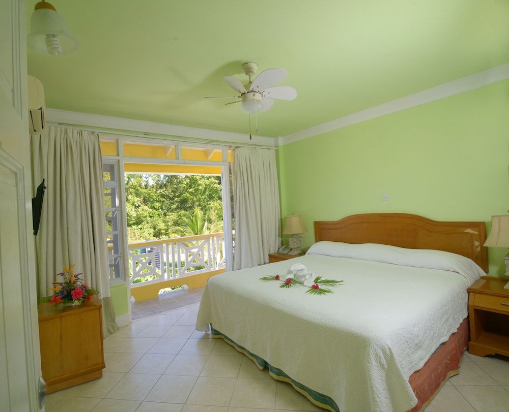 Superior Suite, 2 Bedroom, Mountain View