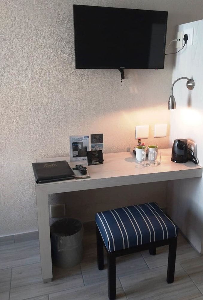 Premier Splendid Inn Bayshore Standard Room, 1 Double Bed 6