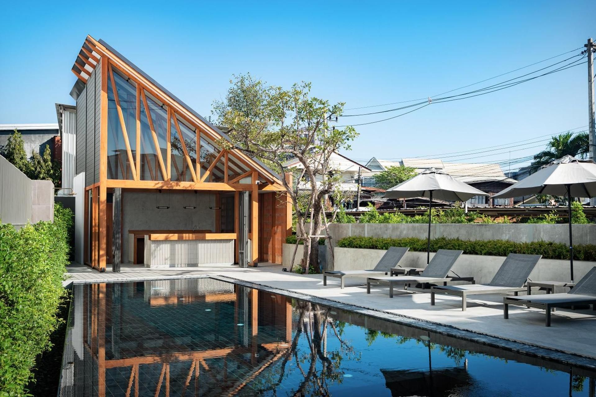 undefined Raming Lodge Hotel 3