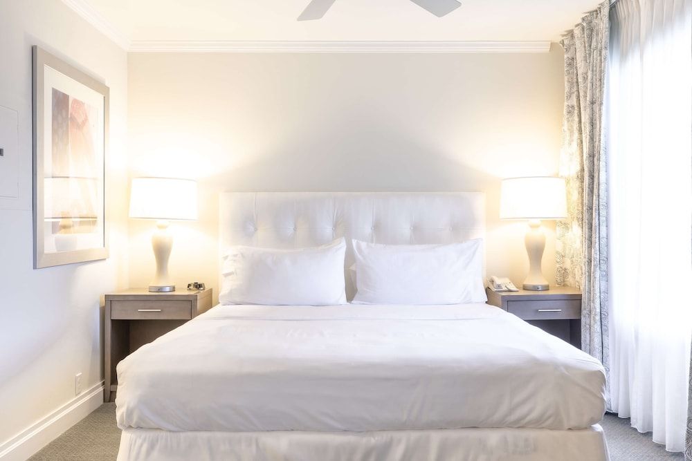 1 KING ONE BEDROOM SUITE RENOVATED WITH SLEEPER SOFA