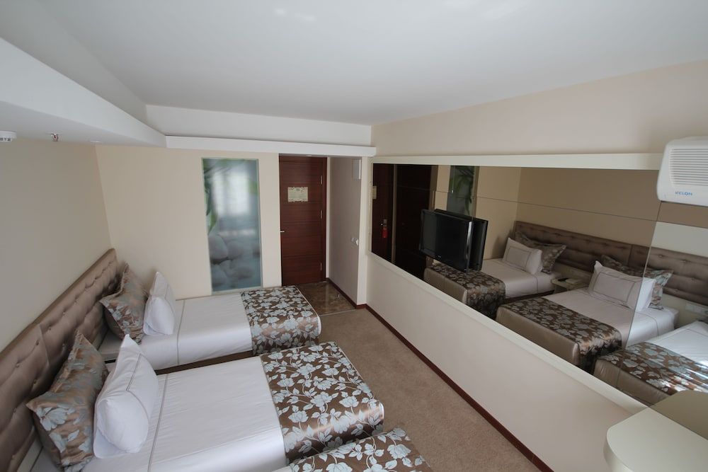 undefined Hotel Grand Washington 6