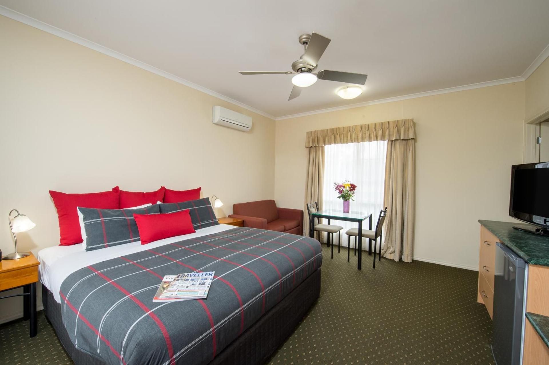 Standard Room with 1 King Size bed