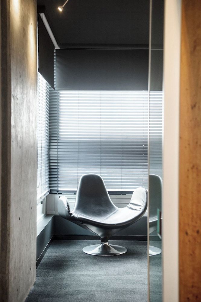 Hôtel Alt Quartier DIX30 Room, 1 Queen Bed 4