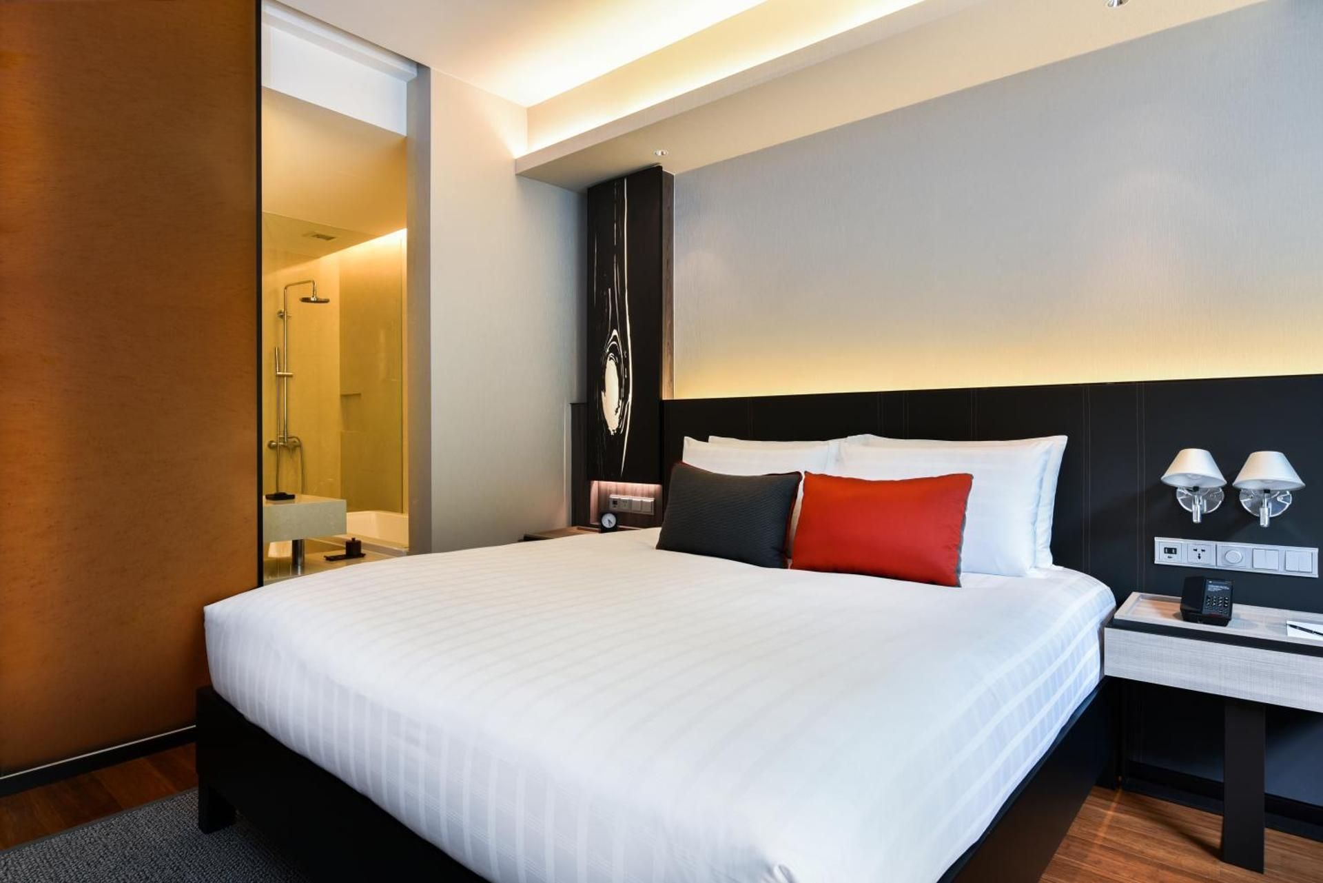 Deluxe 1 King Bed