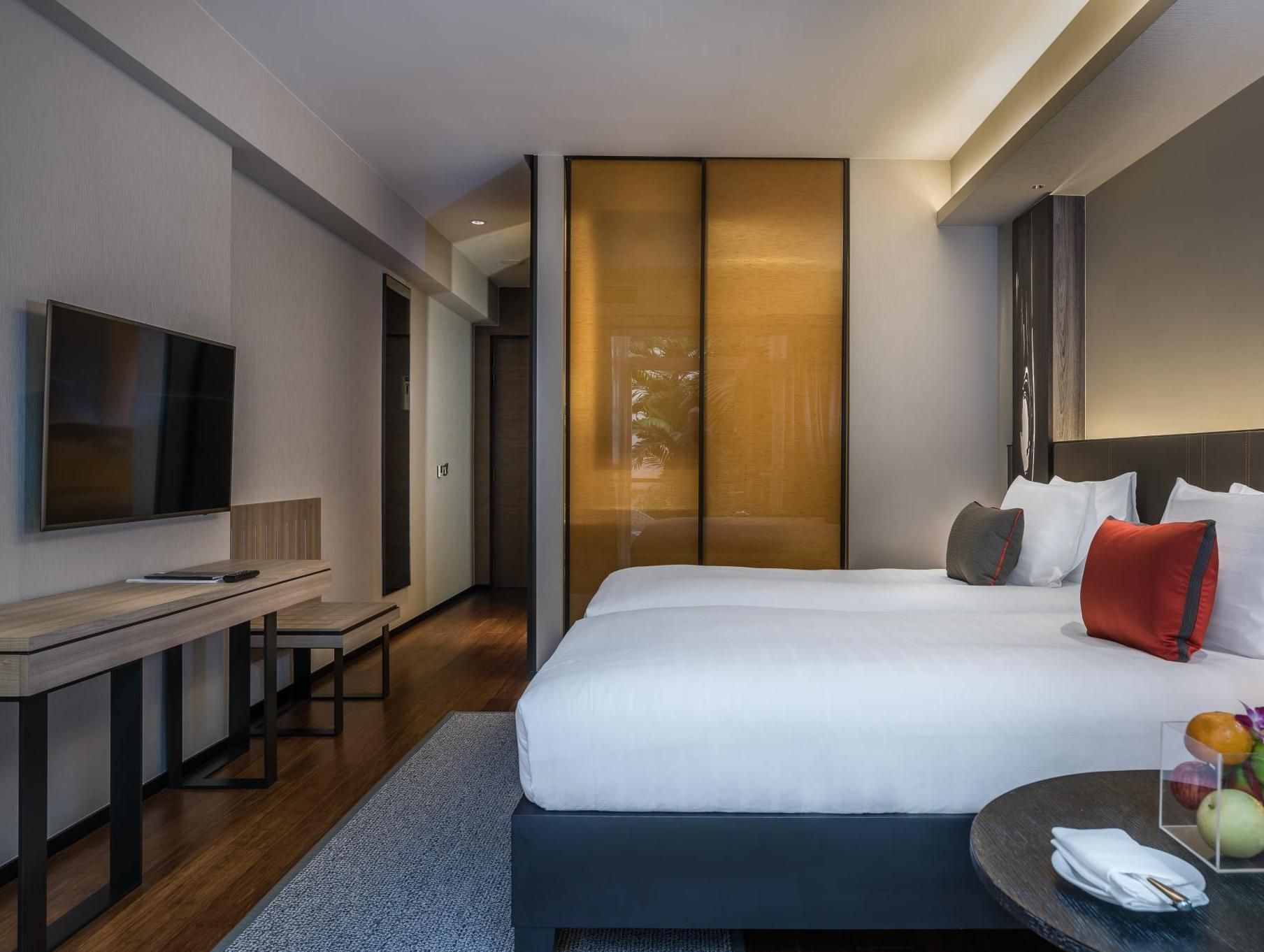 Executive Room 1 King Bed