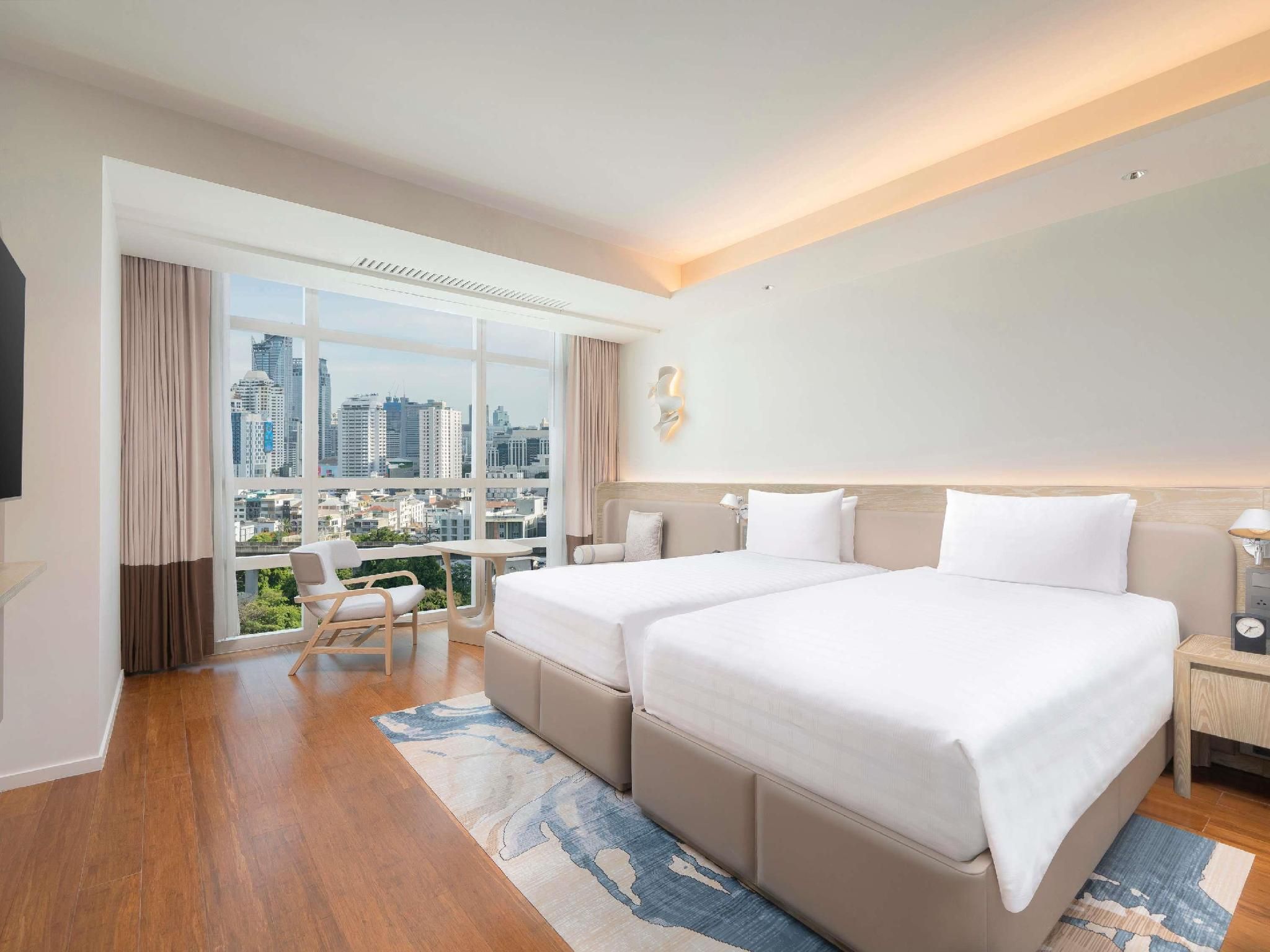Premier Deluxe with 2 Single Bed City View