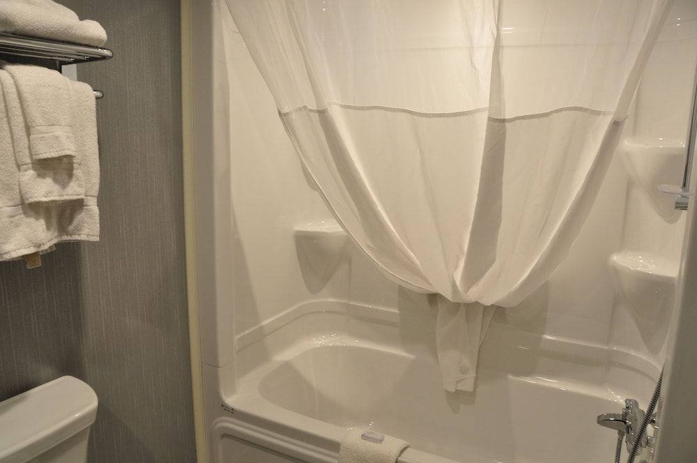 Hotel & Suites Le Dauphin Quebec Room (Distinction) 12