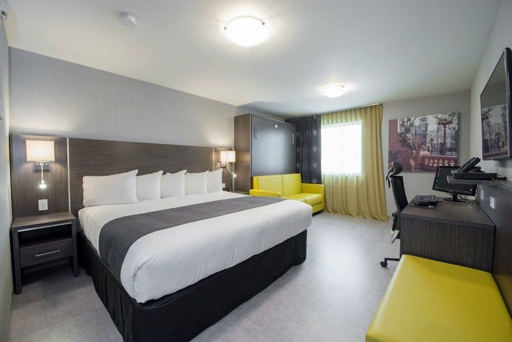 Hotel & Suites Le Dauphin Quebec Room (Distinction) 4